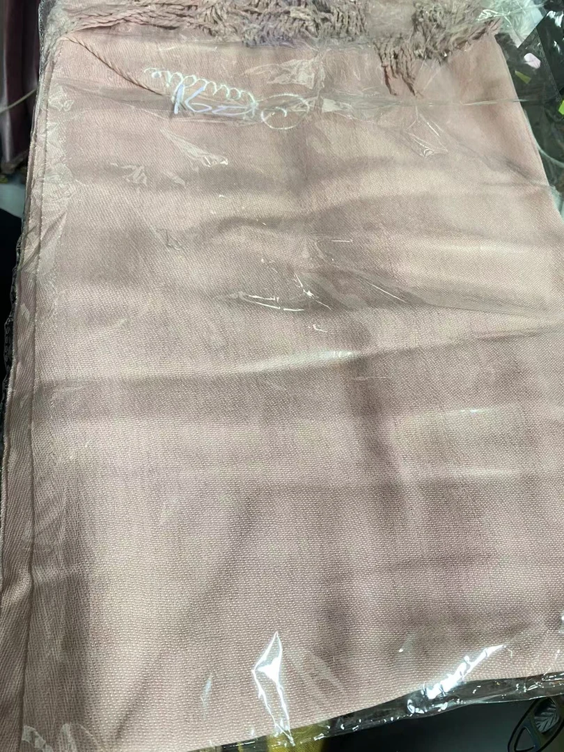 粉紫色大气围巾围巾首选（发一条）