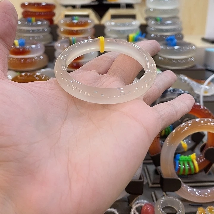 玛瑙/玉髓未镶嵌手镯11