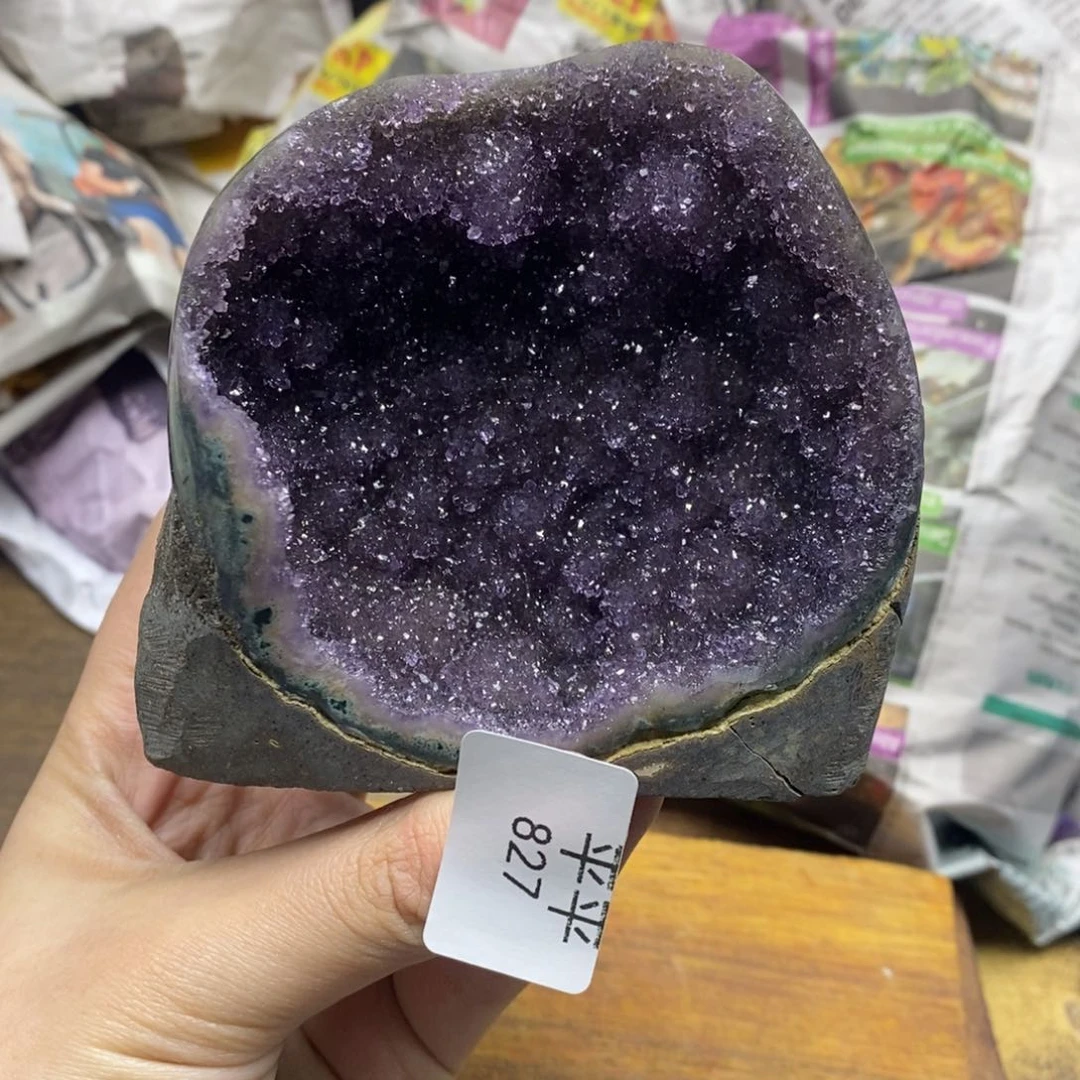 紫晶乌拉圭未镶嵌