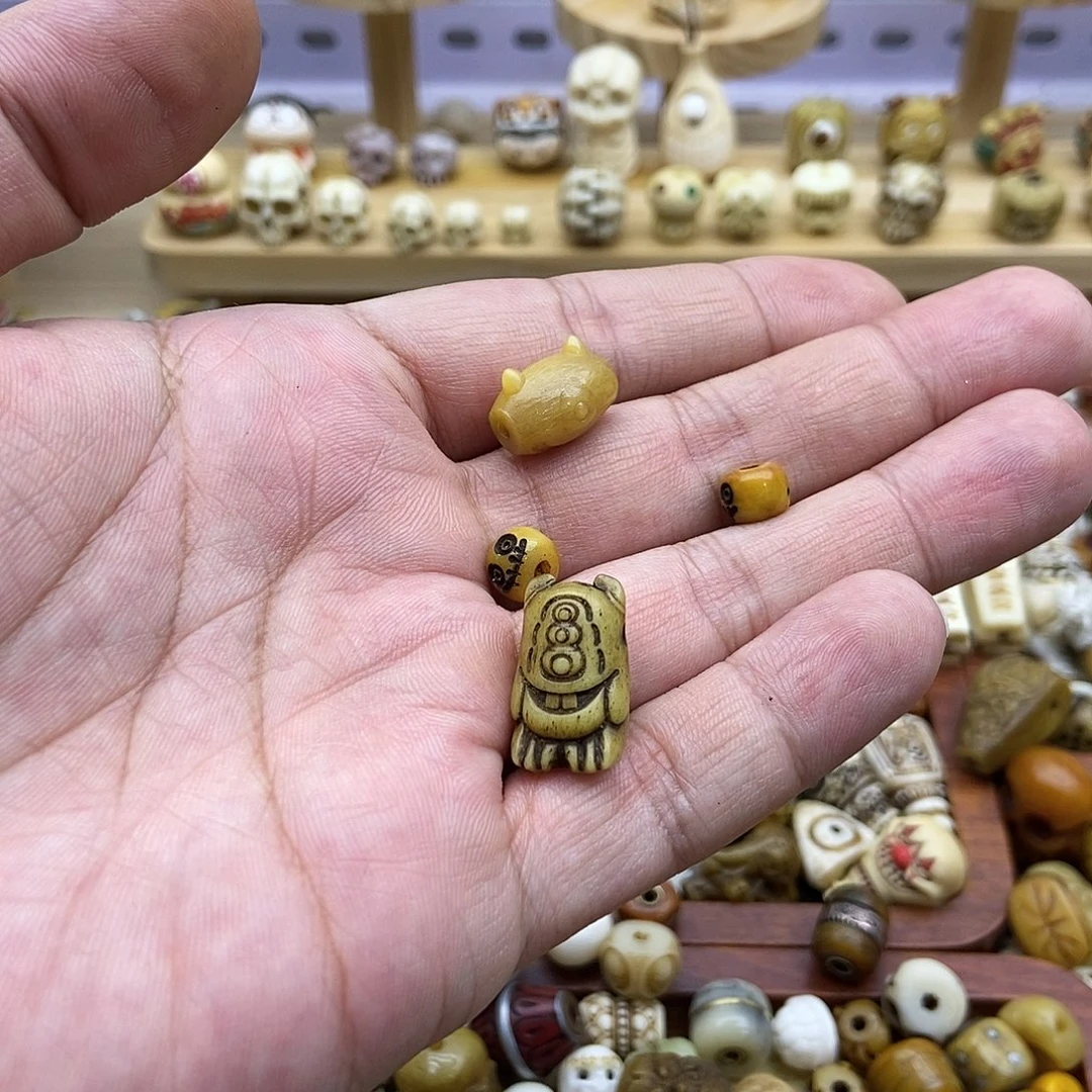 蓝***林驼骨其他配饰搭配