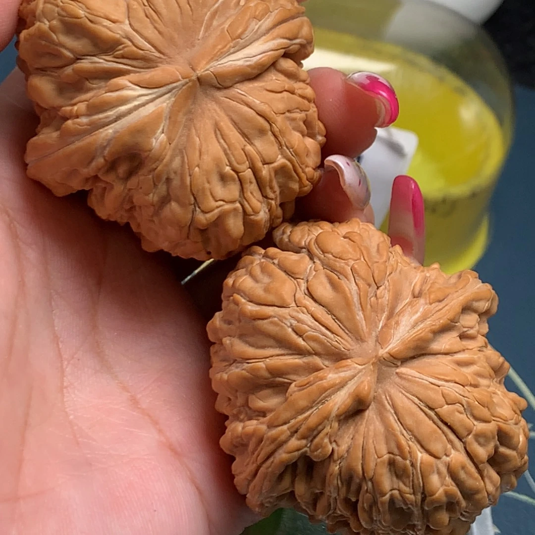 小***）文玩核桃把件48-33394-8