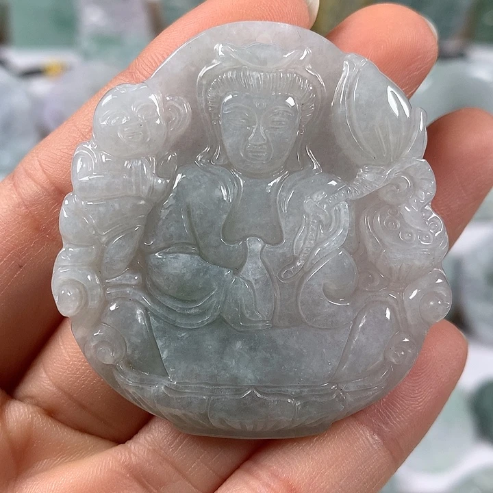 翡翠未镶嵌颈饰观音福利