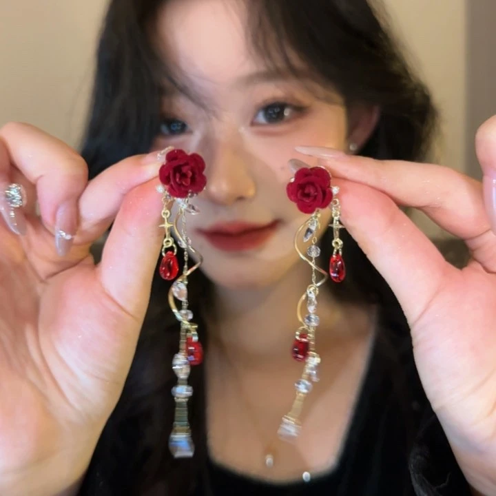 合金耳饰 秋冬气质山茶花流苏耳钉法式长款红色耳环高级感耳饰品