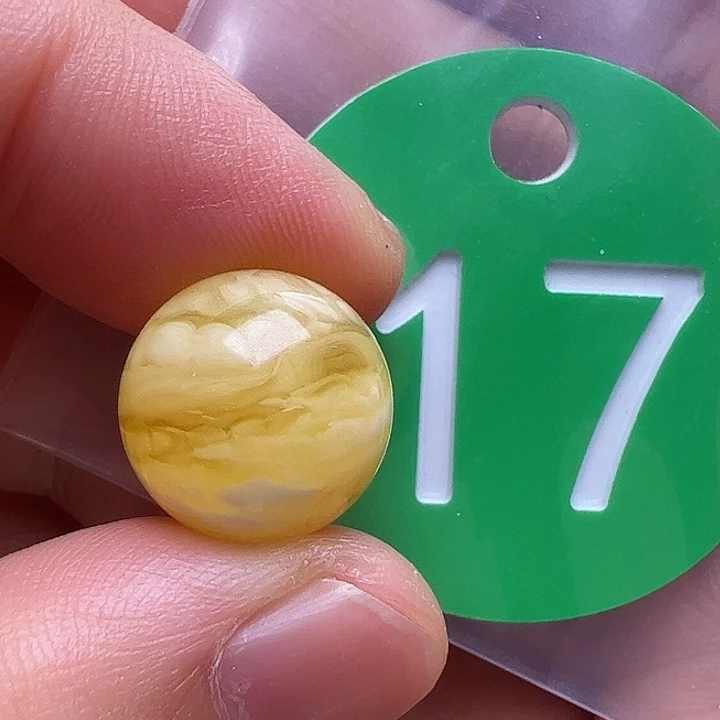 未镶嵌蜜蜡裸石13mm花粉