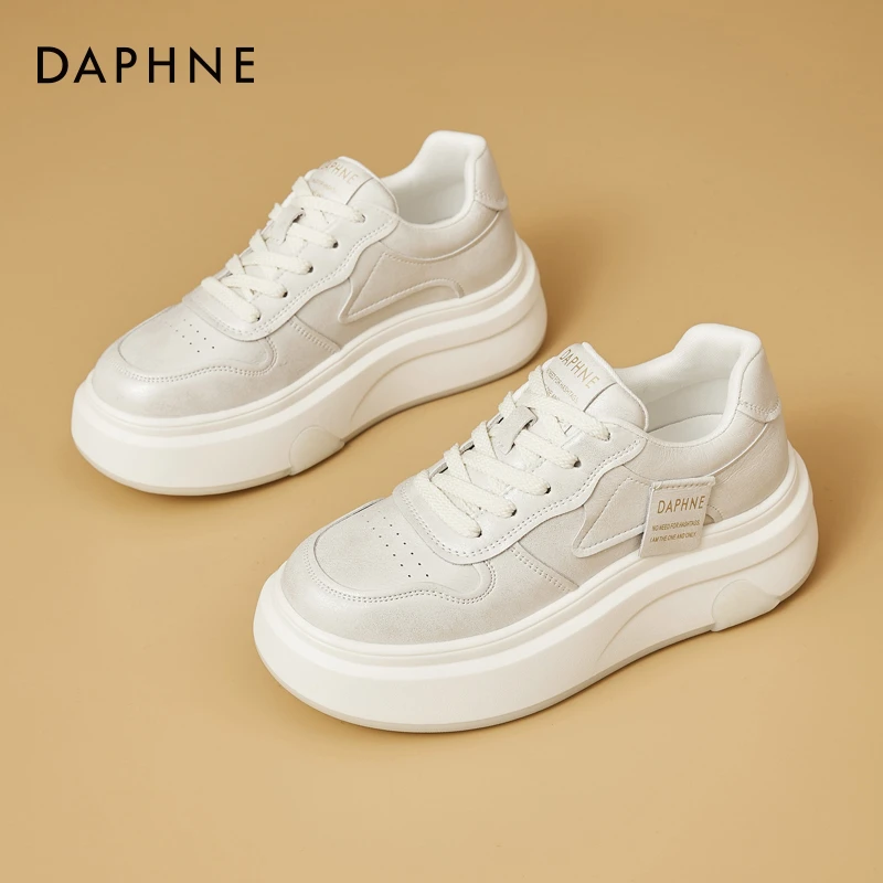 达芙妮小白鞋女春夏新款高级感百搭厚底增高休闲运动板鞋时尚女鞋