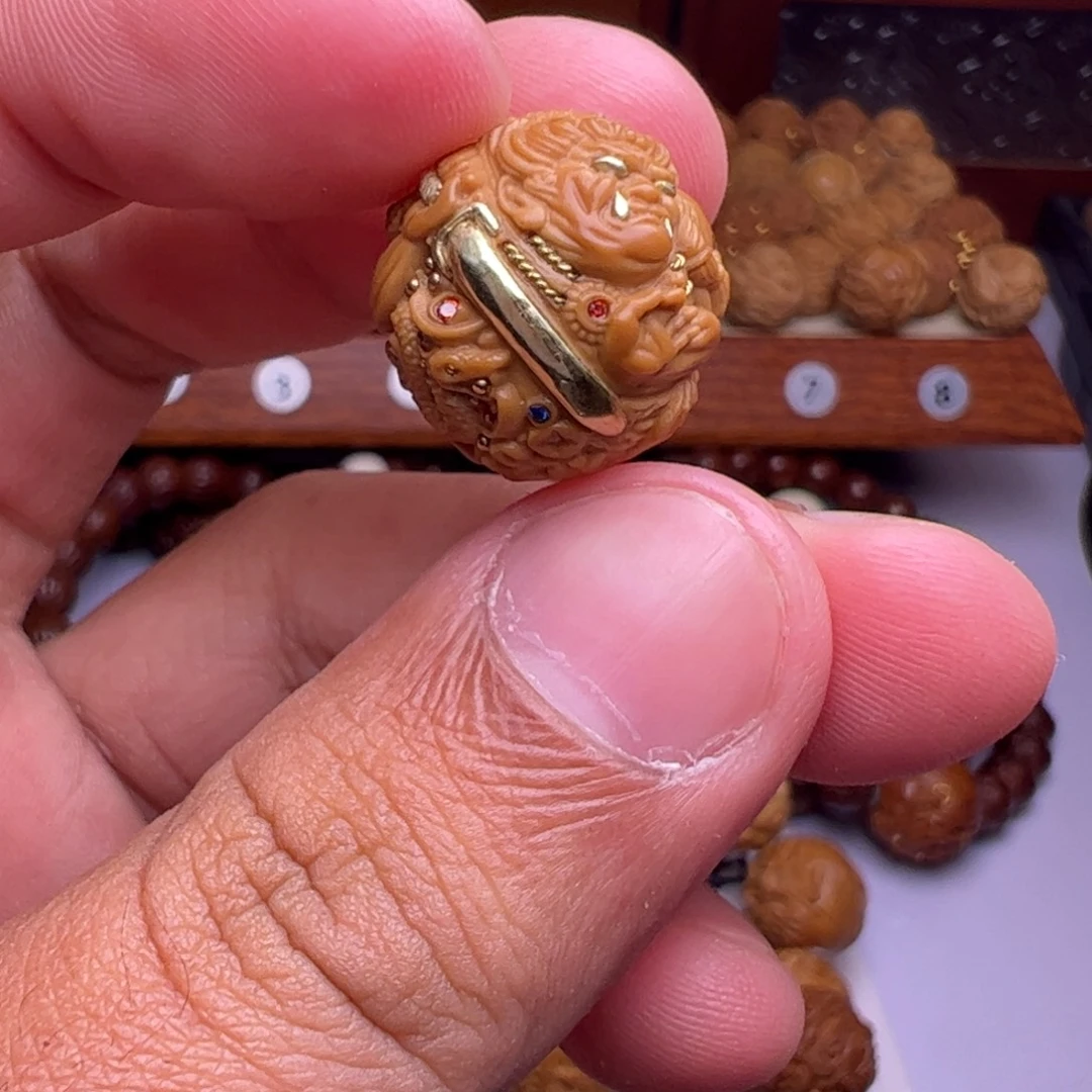 F***r猴头核桃吊坠精工镶嵌冥王