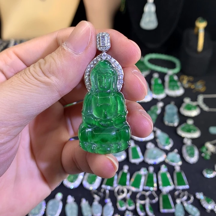 颈饰银S925镶嵌翡翠