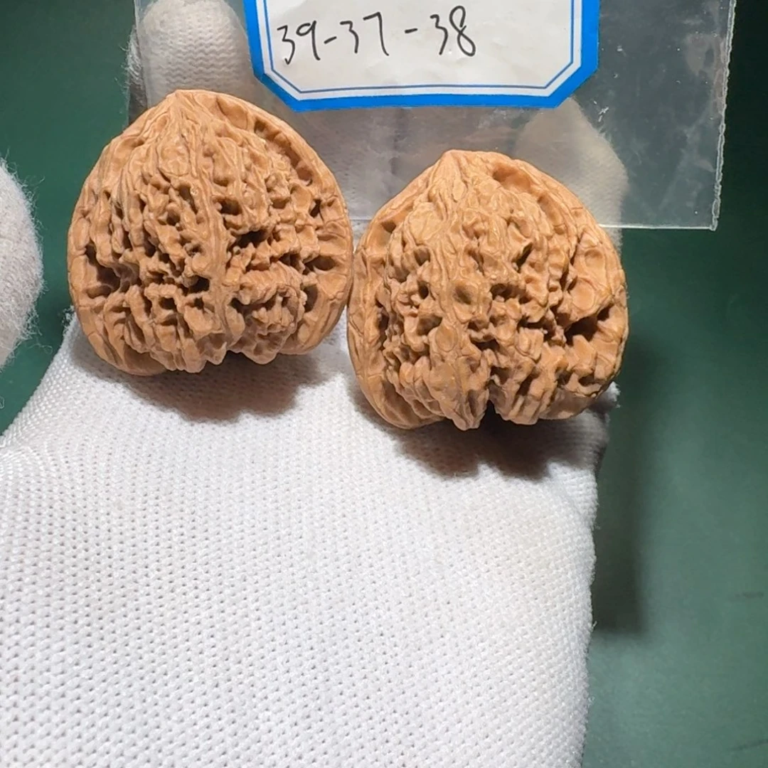 文玩核桃吊坠70号南疆