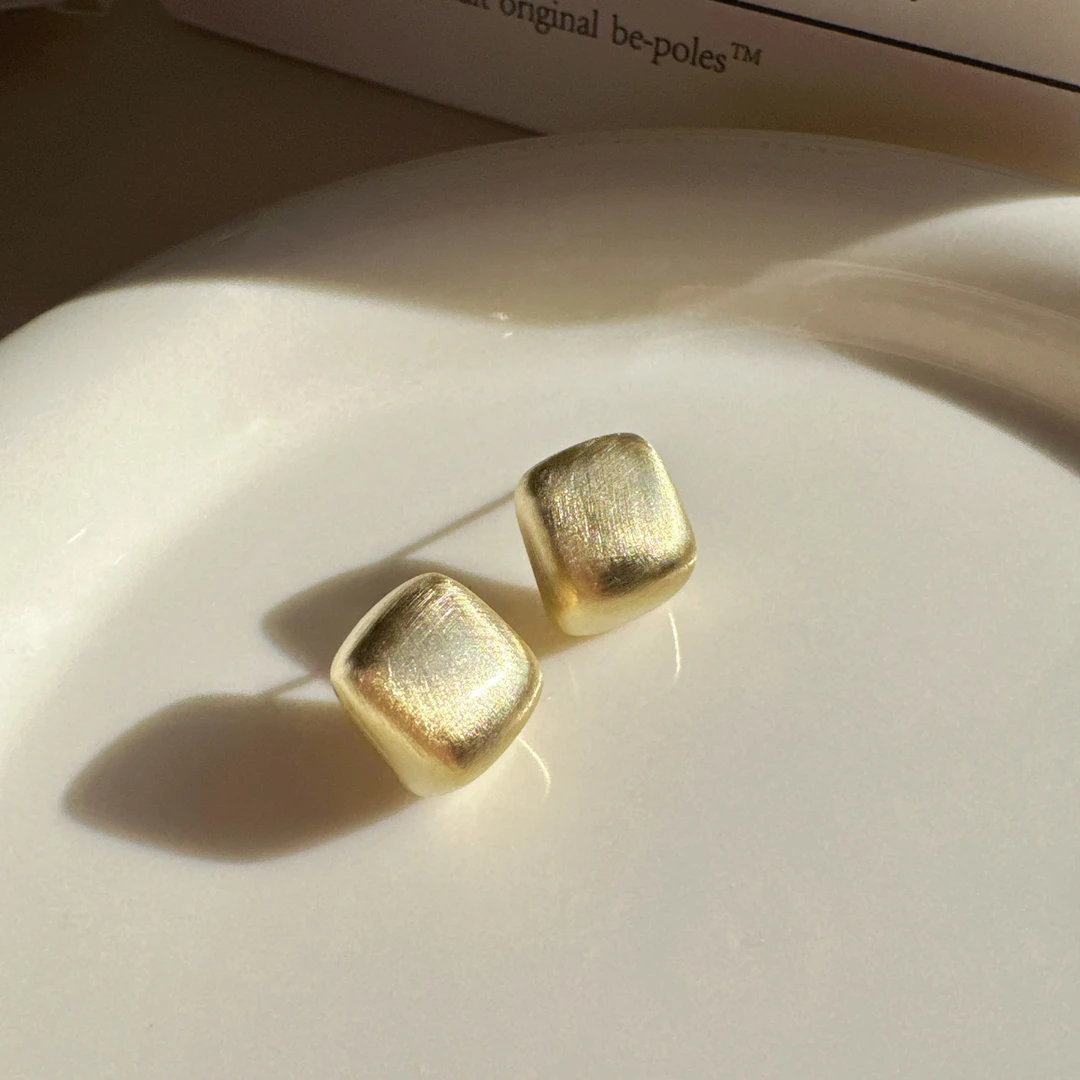 铜合金耳饰 小众简约冷淡风拉丝方形耳钉女s925银针