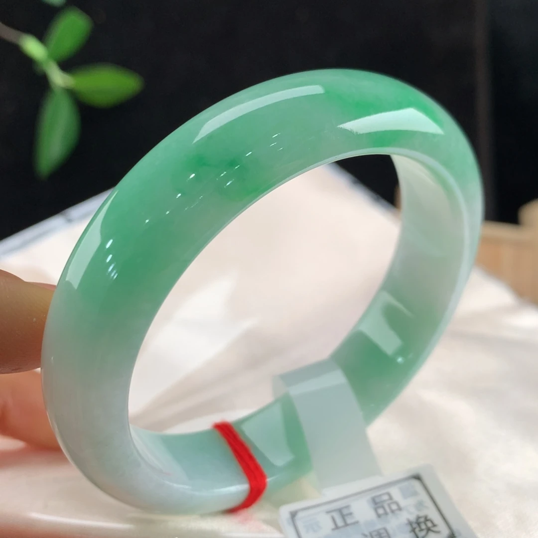 翡翠手镯未镶嵌111-1013