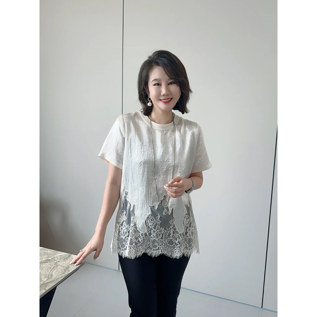 微胖女装【蕾丝诺语】下脚绣蕾丝醋酸半袖T恤短袖正肩上衣新款20690