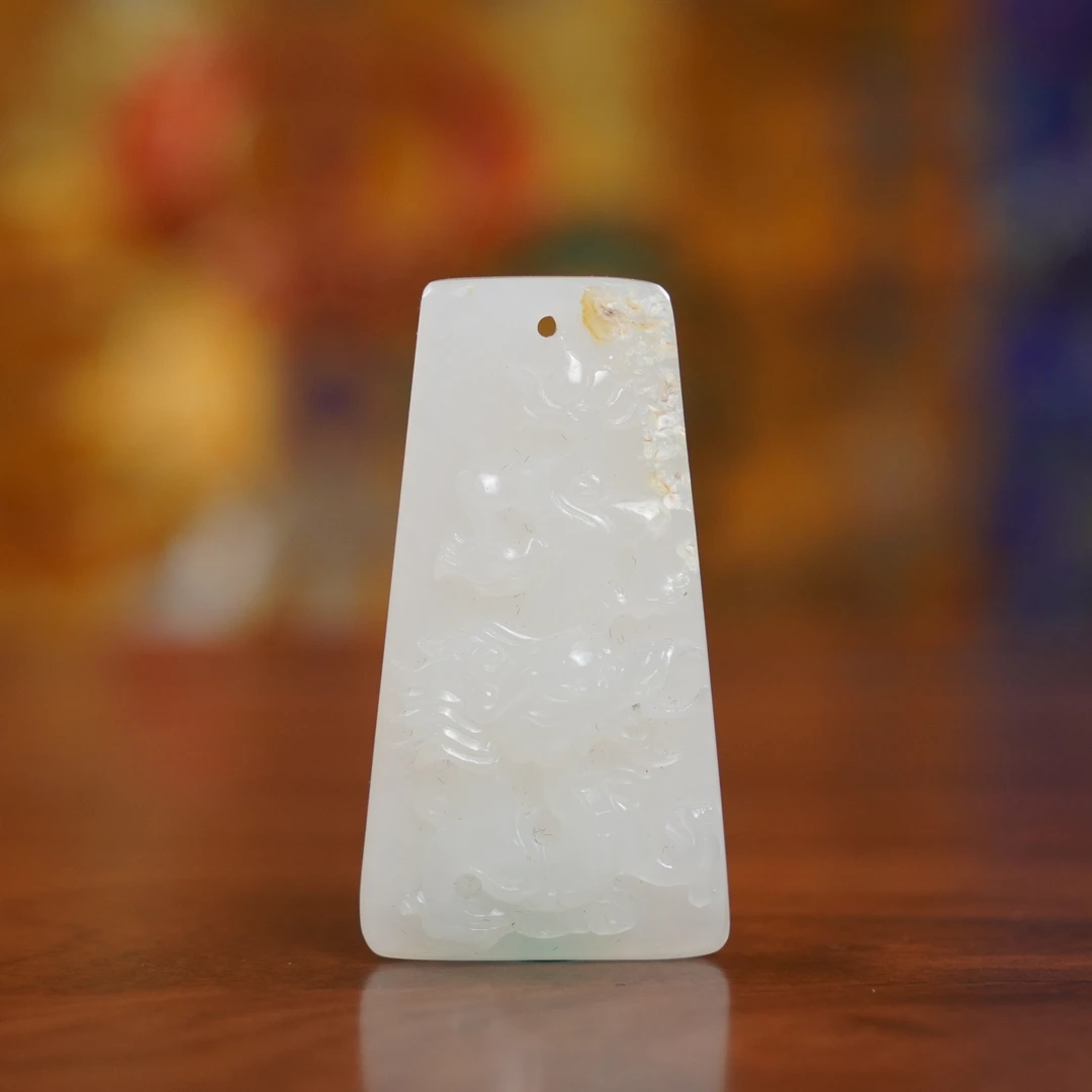 ZJ1021C014和田玉15.3g