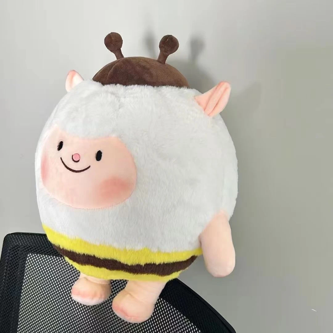 dongdong小羊玩偶抱枕原皮羊公仔蛋仔派对蜜蜂羊娃娃靠枕生日礼物