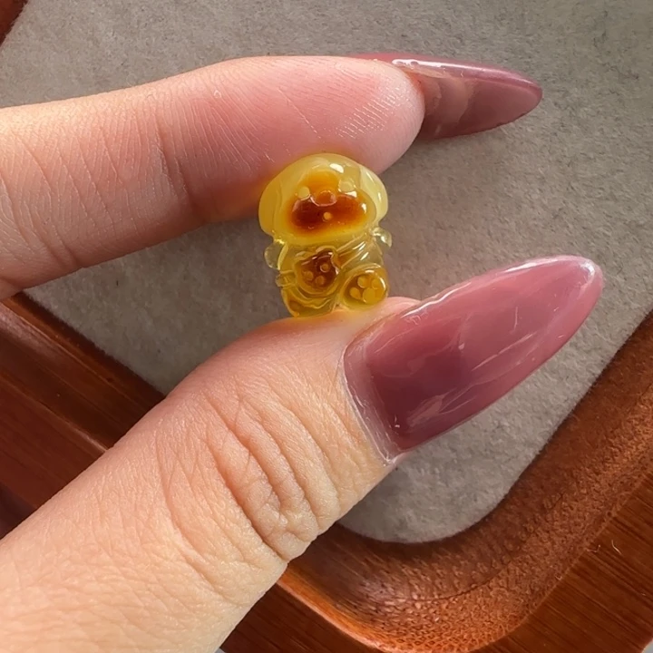 琥珀珠宝奇石未镶嵌得**?