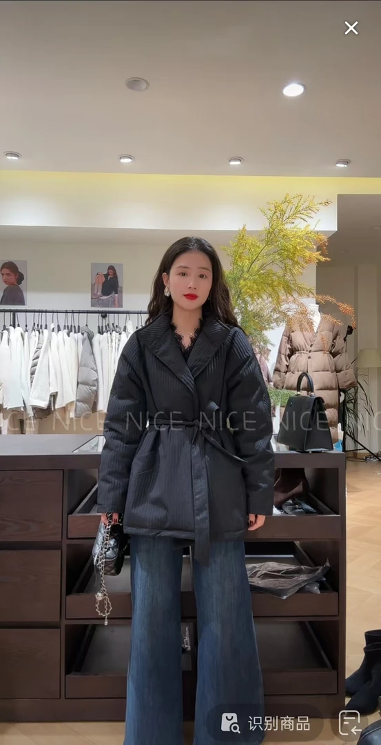 [NICE] 别出心裁de一款设计师款收腰上衣