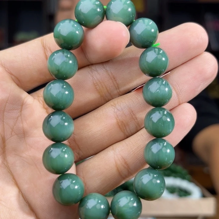 泰***然和田玉未镶嵌手串天然和田玉俄罗斯碧玉料卡12