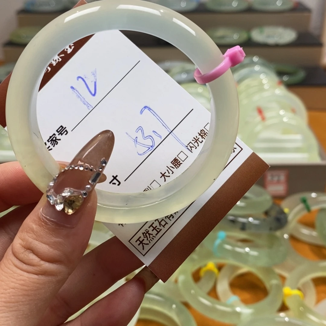 敏***，未镶嵌蛇纹石玉手镯