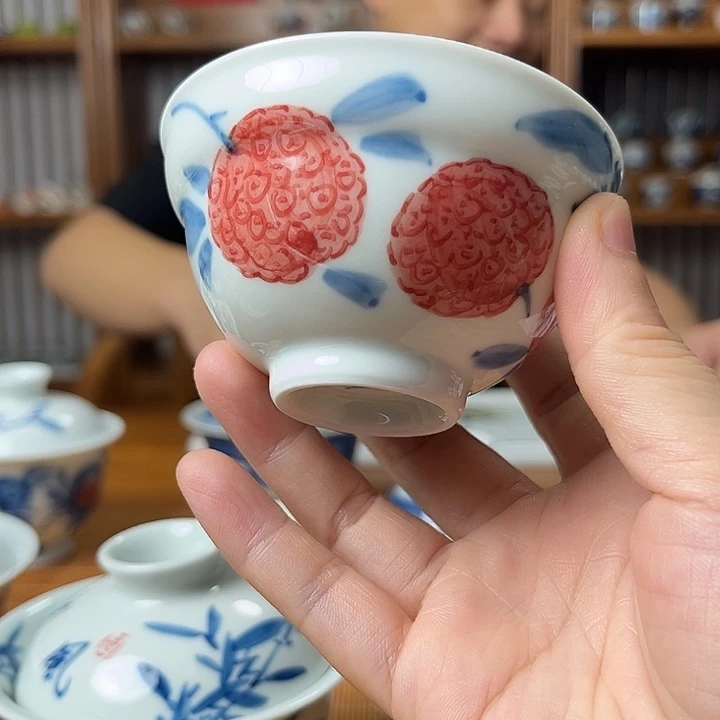 手工制作陶瓷器皿