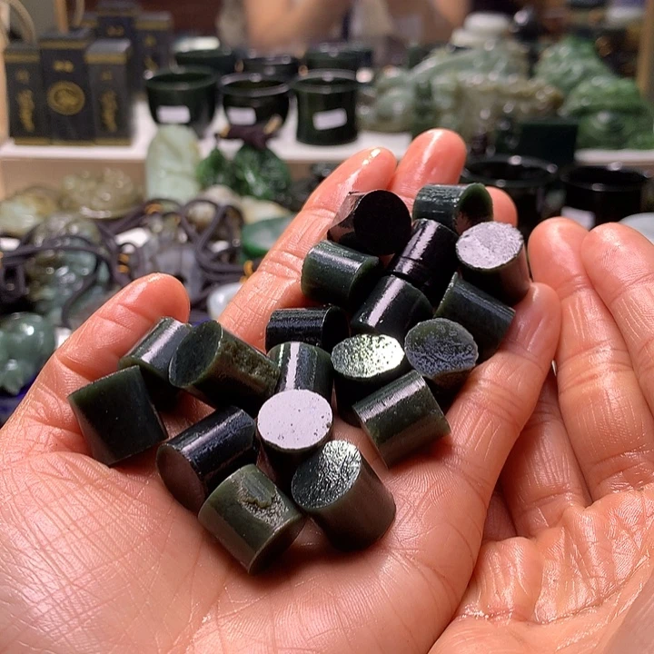 和田玉（糖玉）未镶嵌珠宝半成品