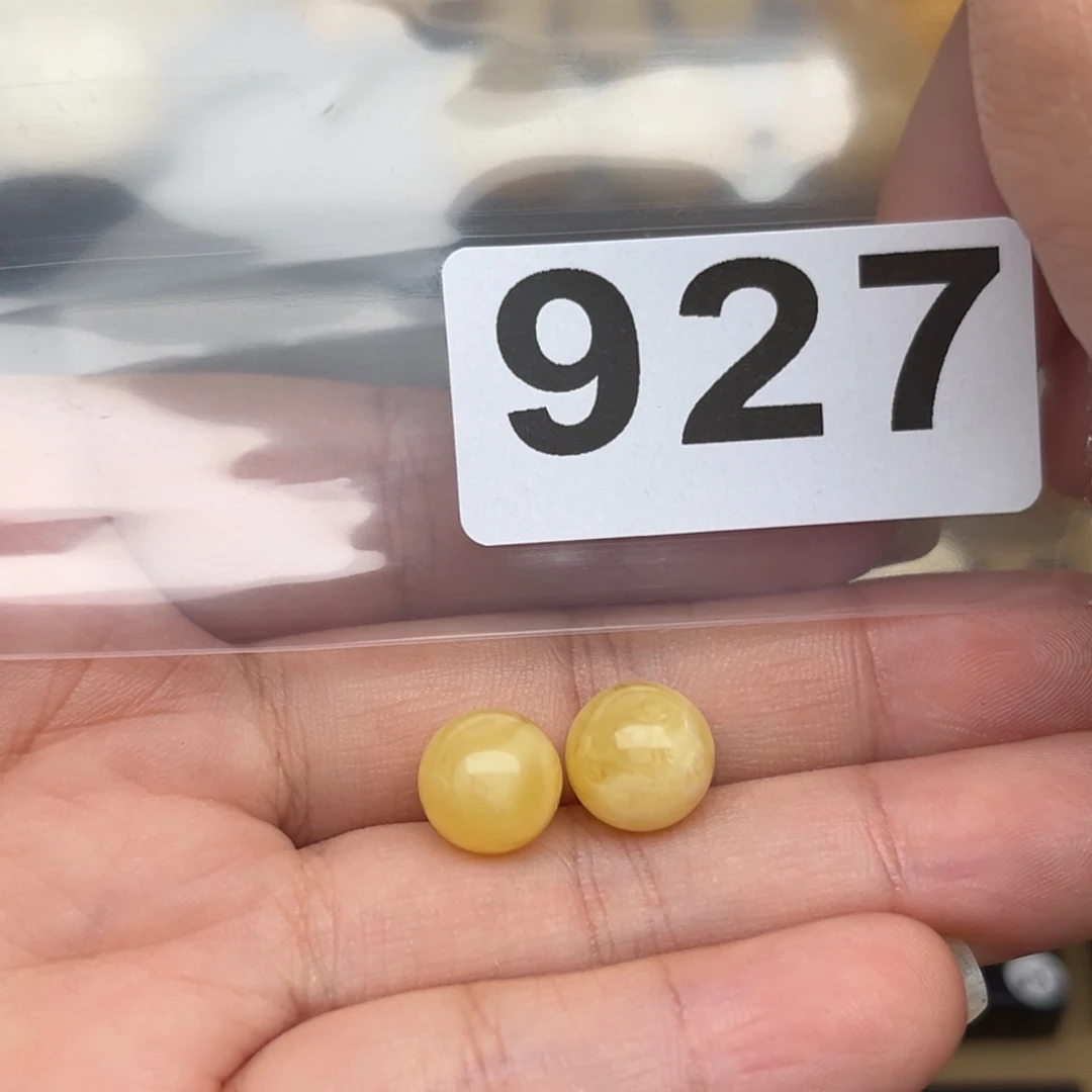 蜜蜡裸石未镶嵌?****微瑕9+