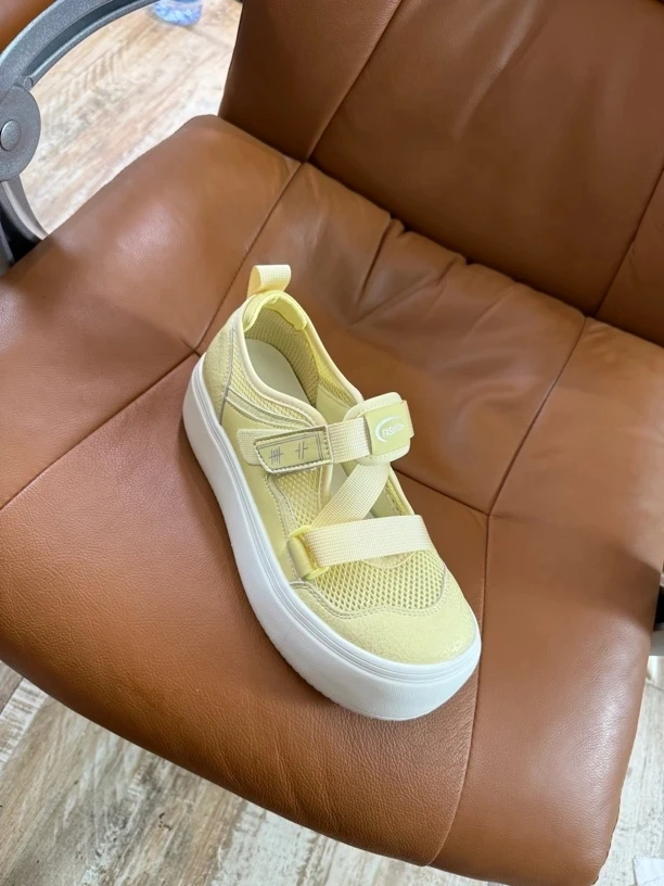 88851魔术贴夏季轻薄网面鞋