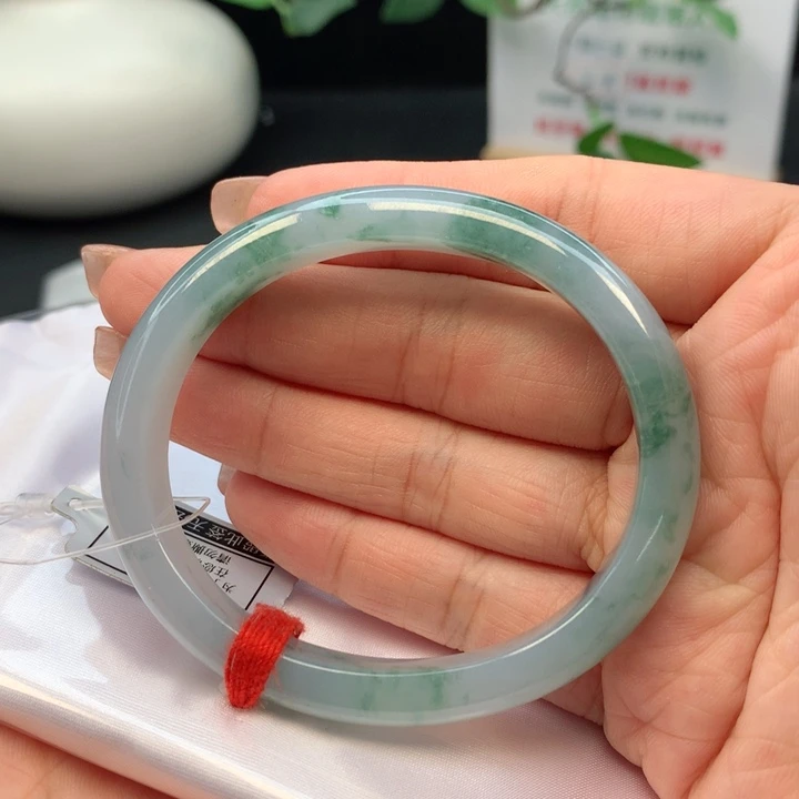 翡翠手镯未镶嵌54圈飘花贵妃手镯