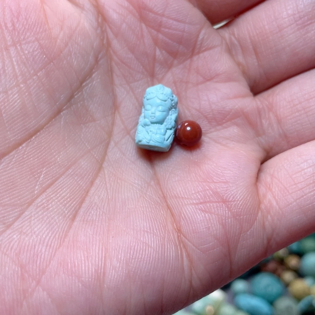 南红玛瑙配饰未镶嵌