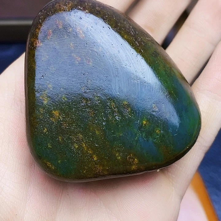 和田玉未镶嵌挂件山****部