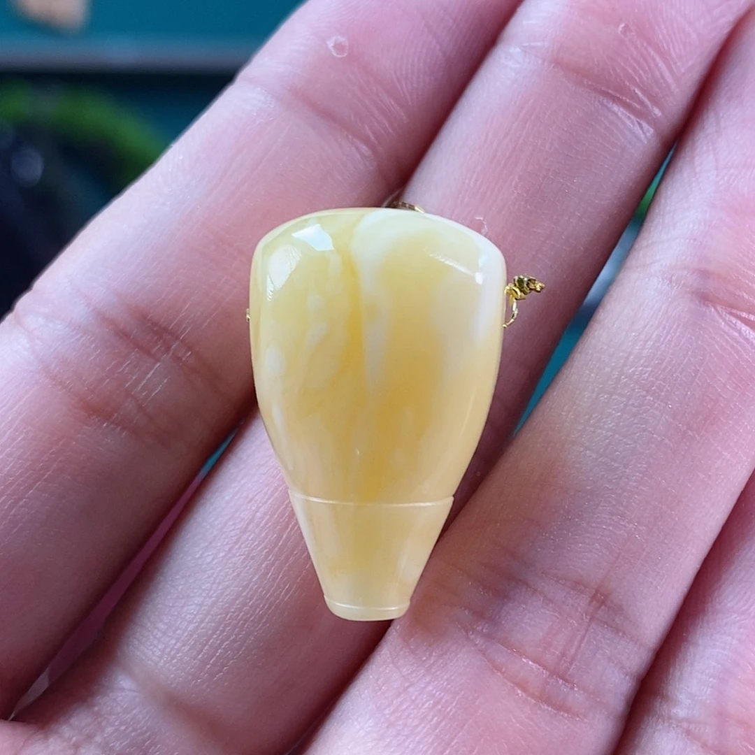 蜜蜡珠宝奇石未镶嵌