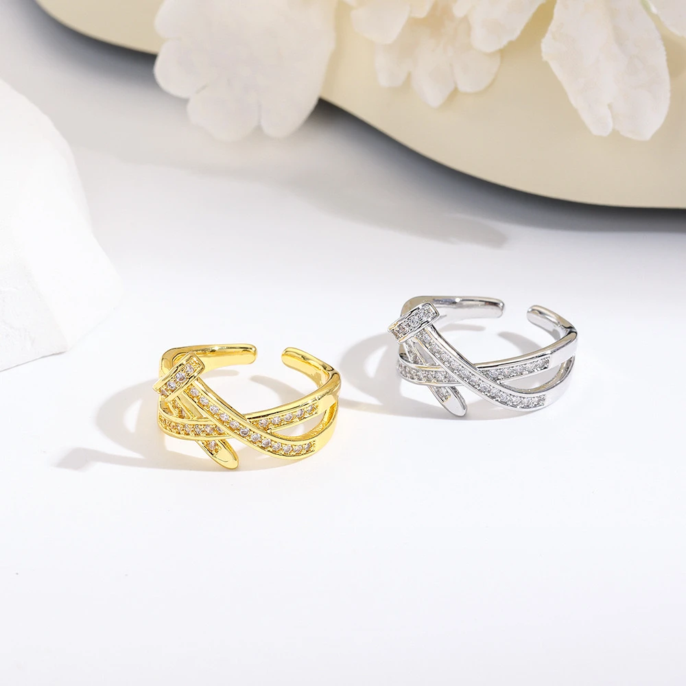 头尾钻钉子戒指欧美轻奢带钻经典时尚休闲百搭