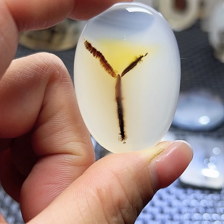 玛瑙/玉髓未镶嵌珠宝半成品