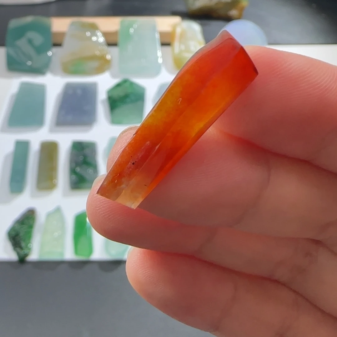 定制翡翠未镶嵌材料