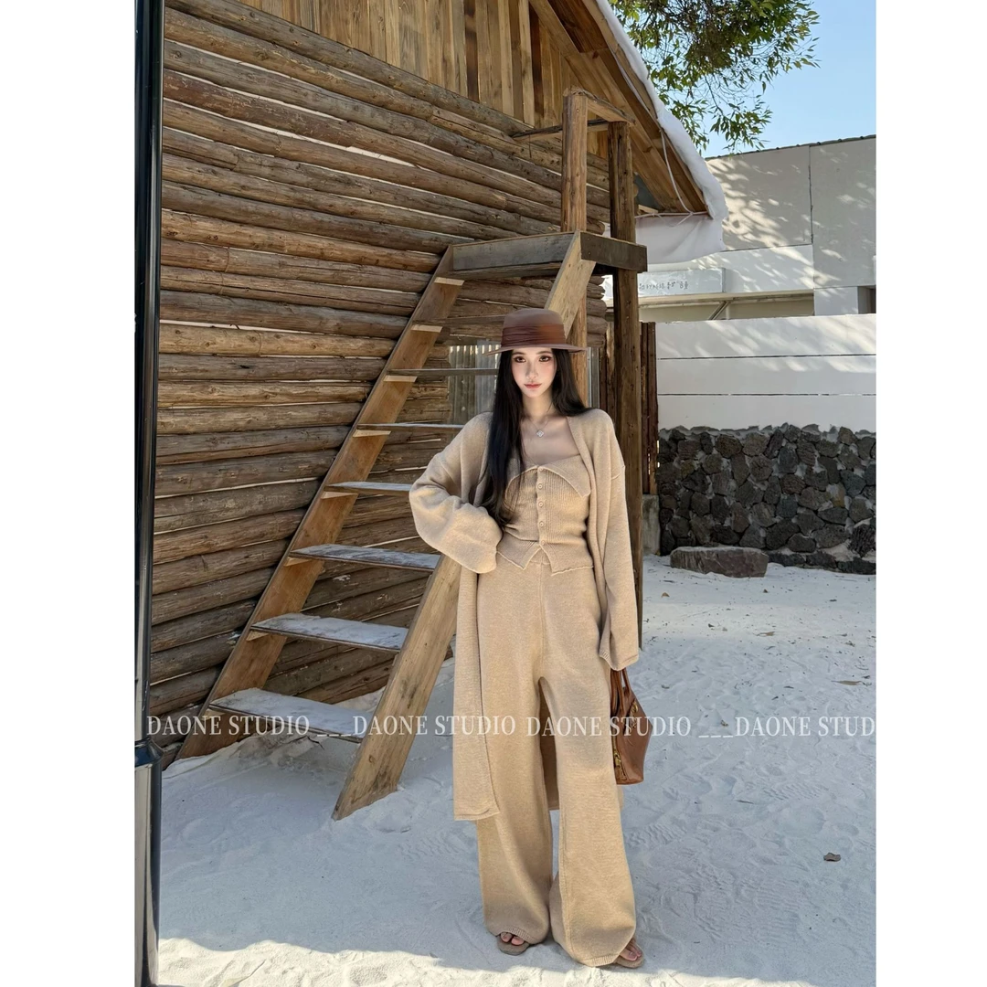 DAONE【松弛感老钱】 慵懒风抹胸阔腿裤中长款外套三件套毛衣套装