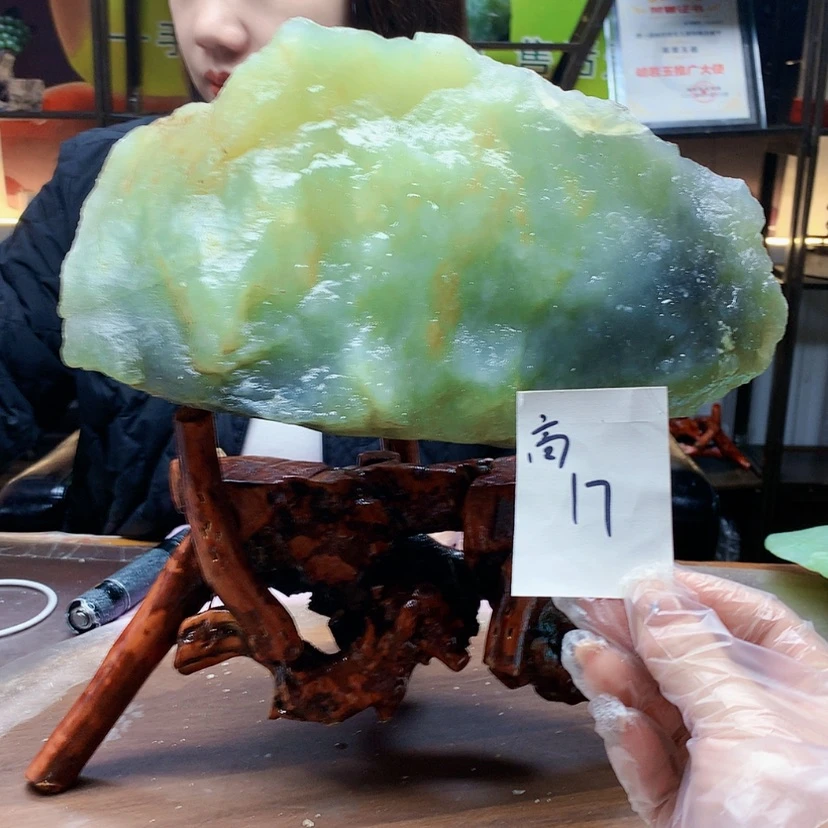 【闪购商品】未镶嵌蛇纹石玉原石