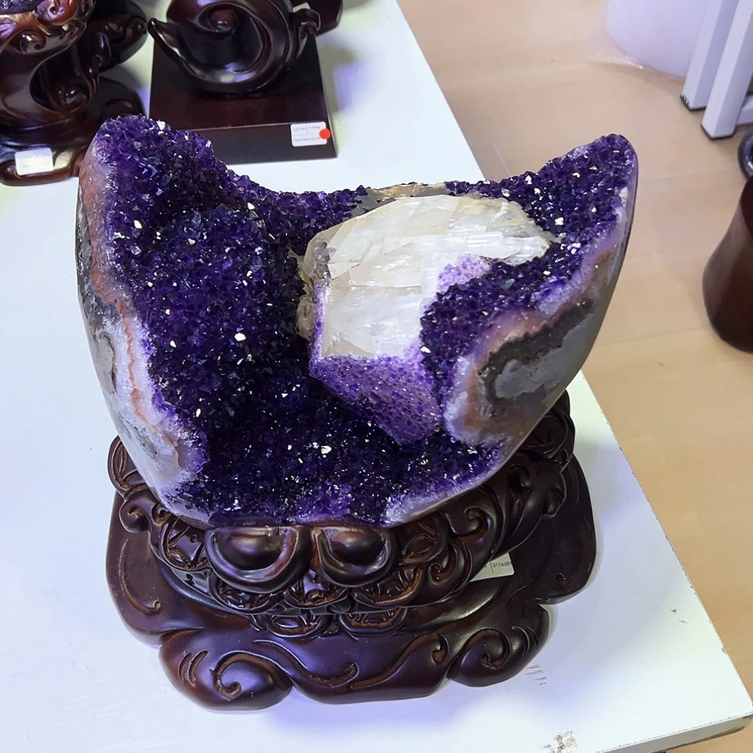 紫晶未镶嵌大型摆件（非配饰）