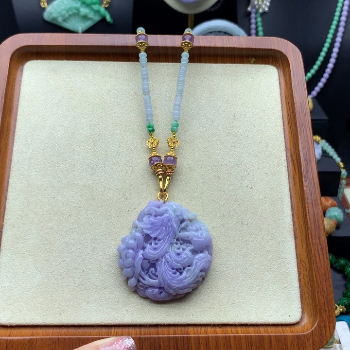 翡翠未镶嵌颈饰紫凤凰