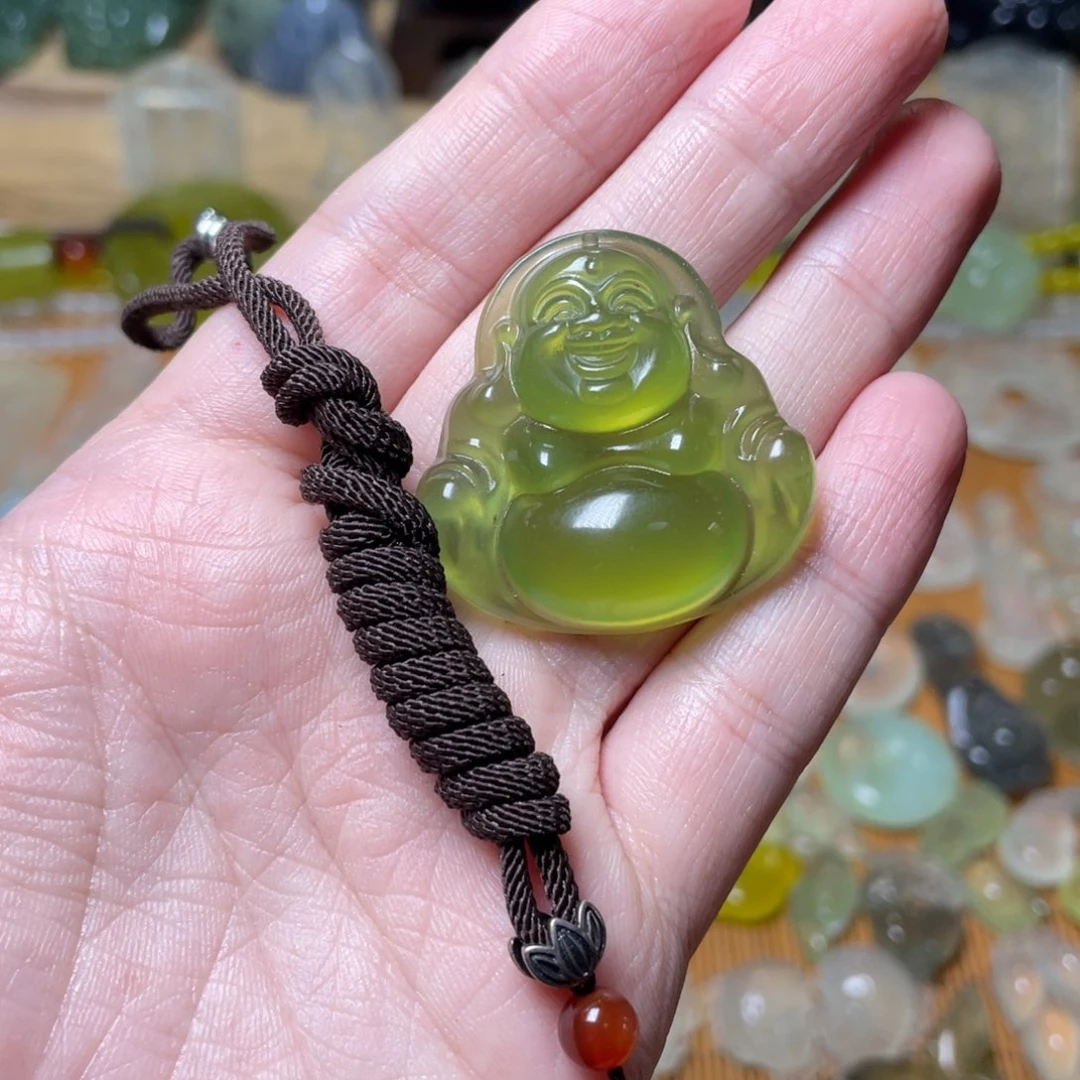 蛇纹石玉吊坠未镶嵌鷇*