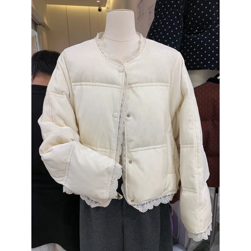 韩版复古白色蕾丝拼接面包棉服2026年新款冬季温柔洋气保暖面包服