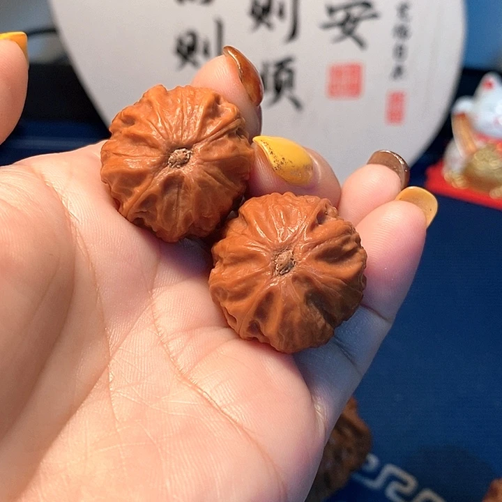 文玩核桃吊坠手捻