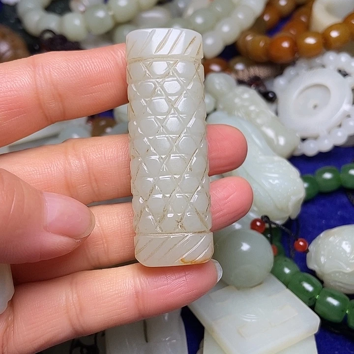 吊坠(不含链)未镶嵌和田玉（碧玉）开**乐