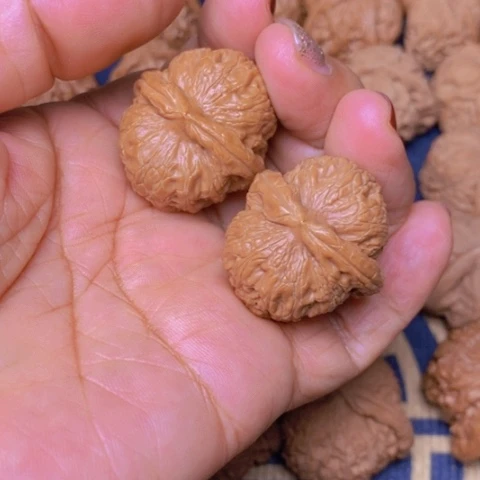 【闪购商品】文玩核桃吊坠你***啊元宝34