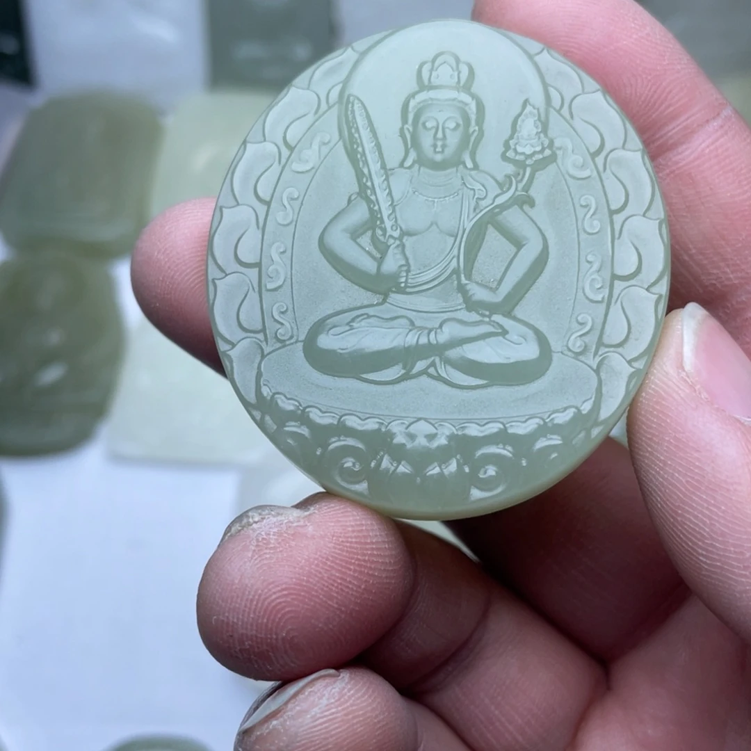 和田玉未镶嵌颈饰