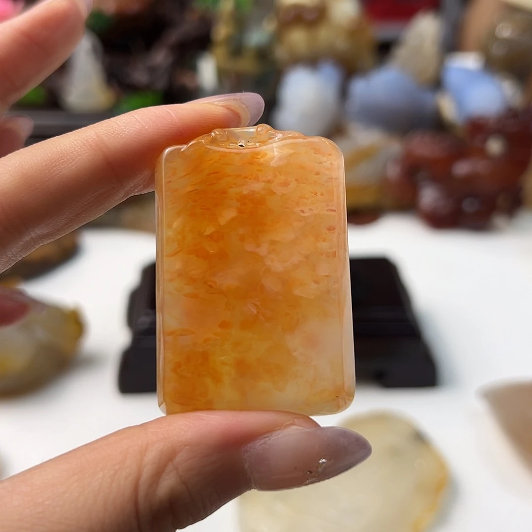 玛瑙/玉髓颈饰未镶嵌