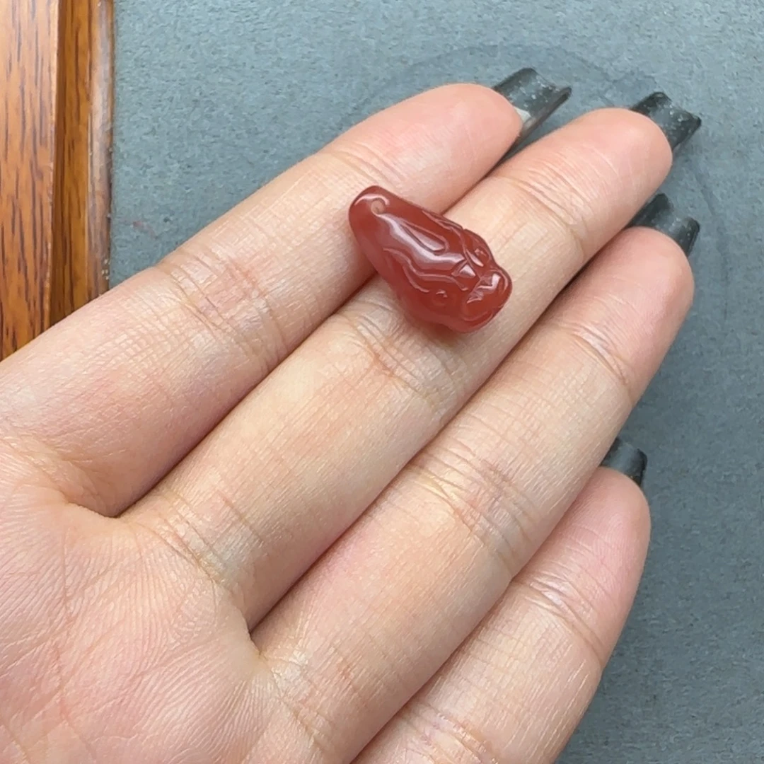 未镶嵌配饰南红玛瑙
