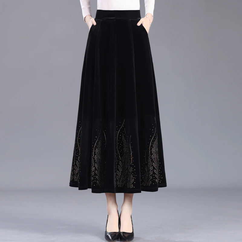 馨暖绒熟女风黑色金丝绒半身裙女长裙高腰A字大摆裙镶钻长款裙子