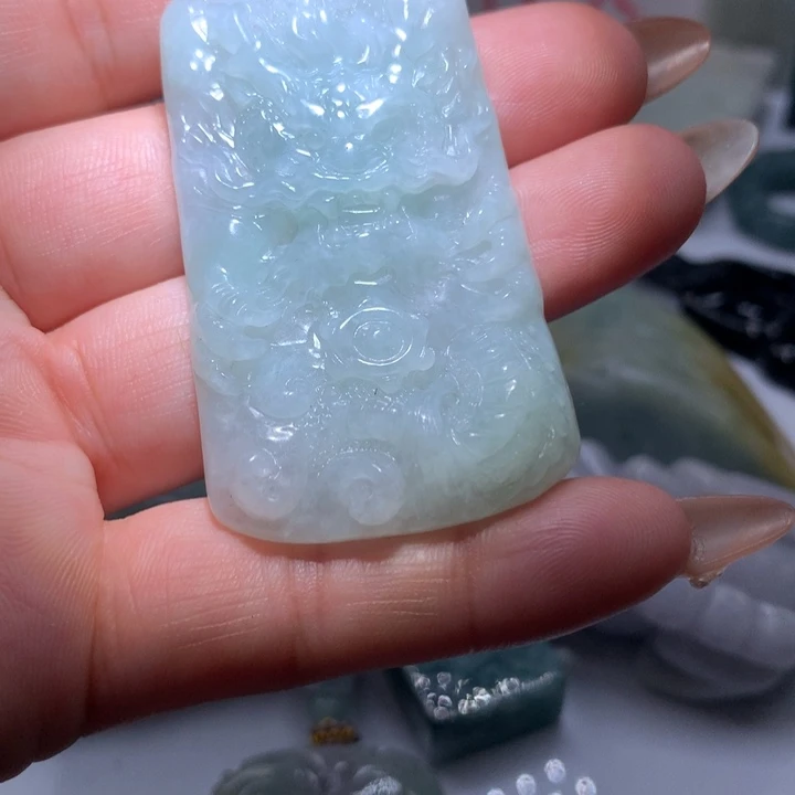 翡翠未镶嵌颈饰保真天然A货翡翠