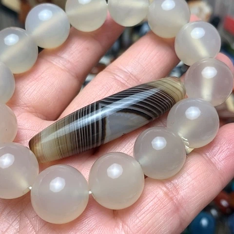 玛瑙/玉髓颈饰合金午**奔