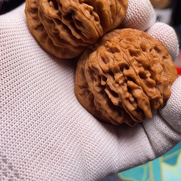 我***家文玩核桃把件楼子