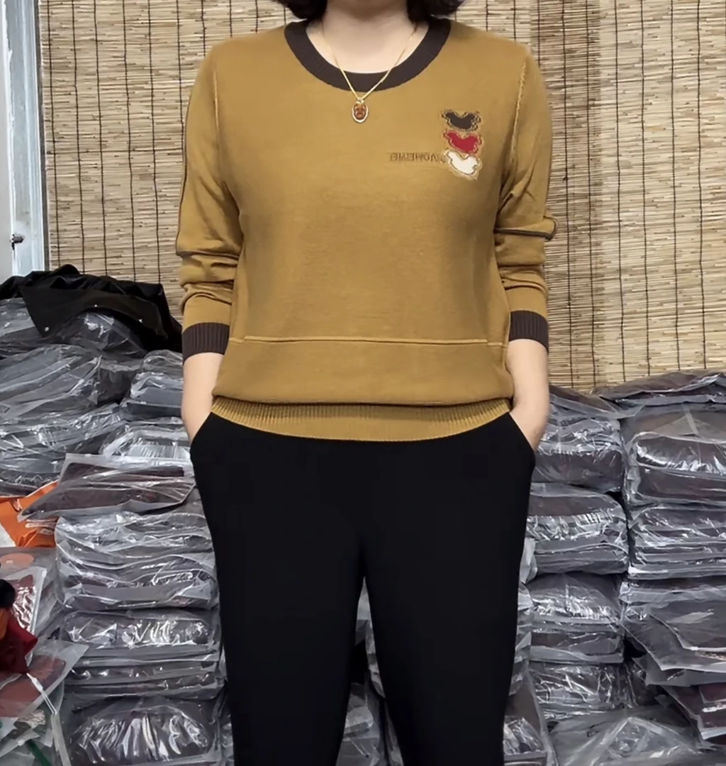 爆款三颗小心心针织衫