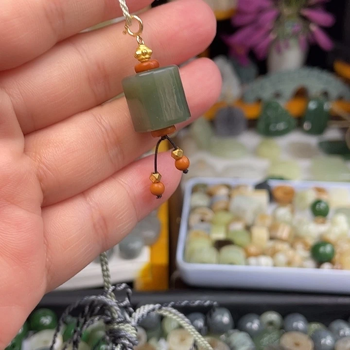 和田玉未镶嵌珠宝半成品